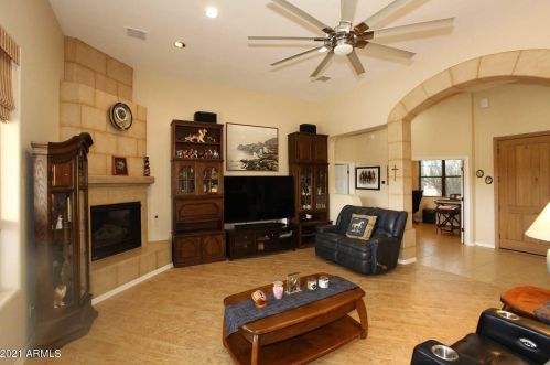 36711 16 St, Phoenix AZ 85086-9393 exterior