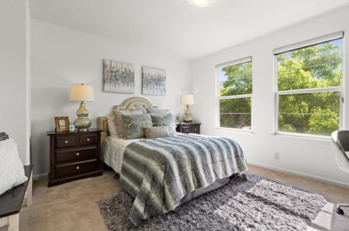 302 Vista Roma Way, San Jose CA 95136-4427 exterior