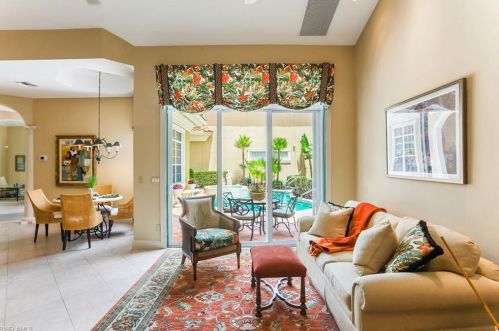 8727 Ln Palma Ln, Naples FL exterior