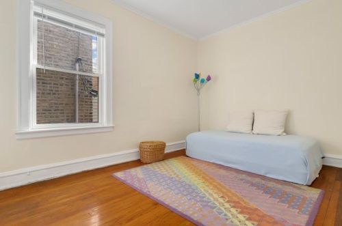 5428 Sawyer Ave, Chicago IL 60632-2624 exterior