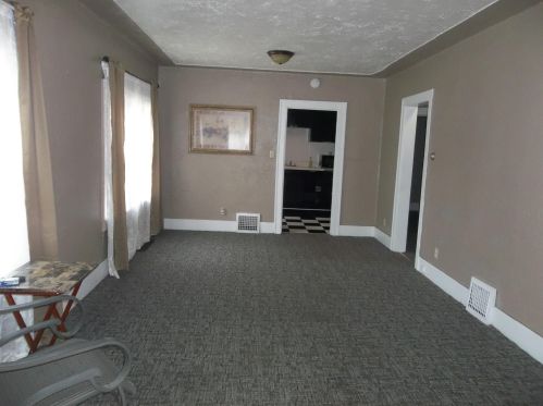 975 Emerson Ave, Meskegon, MI 49442-5131