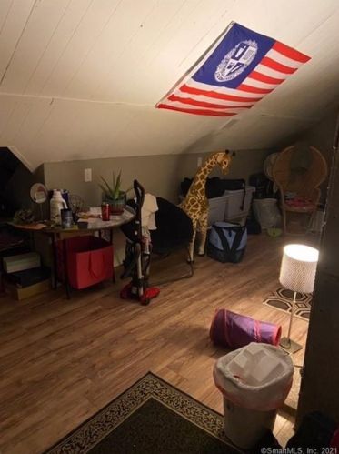 124 Stratford Rd, New Britain CT  06053-3238 exterior