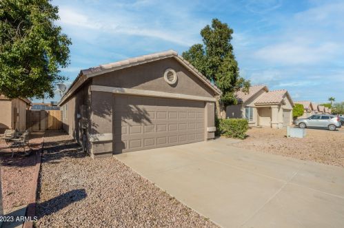 10872 Devonshire Ave, Phoenix AZ  85037-5759 exterior