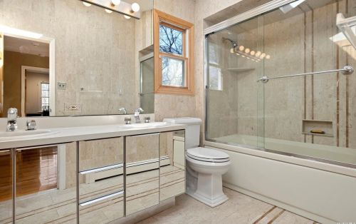 103 Buttonwood Dr, Huntington Station NY 11746-4803 exterior