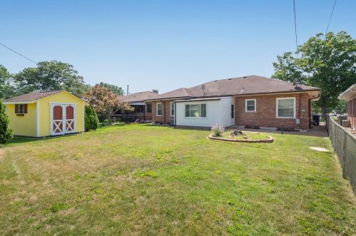 6220 Helm Dr, Saint Louis MO exterior