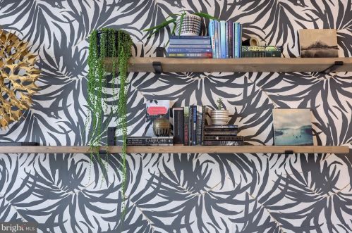 564 Plum St, Lancaster PA 17602-2349 exterior