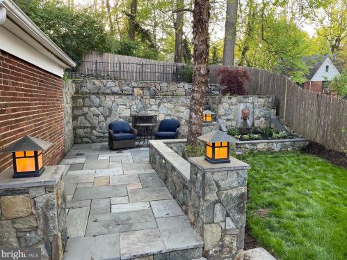 7426 Piney Branch Rd, Silver Spring MD 20901-4352 exterior