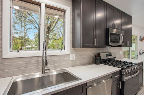 1630 Aberdeen St, Grand Rapids MI 49505-3910 exterior