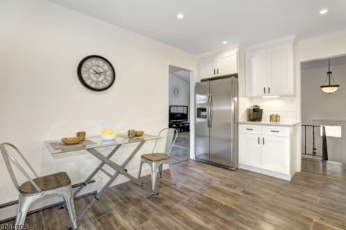 11 Dorchester Dr, Wantage NJ 07461-4918 exterior