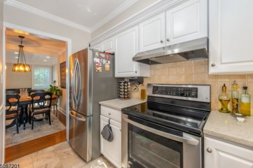 27 Grosbeak Dr, Hackettstown NJ  07840-3333 exterior