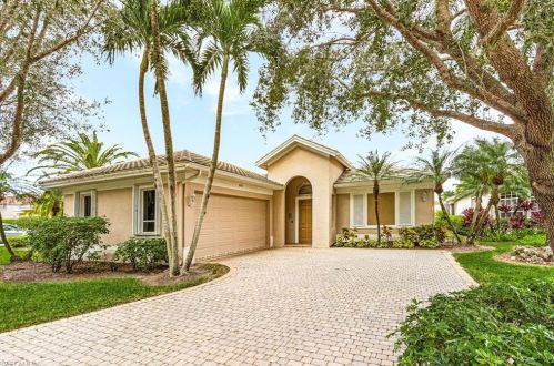 4845 Keswick Way, Naples, FL 34105-6626