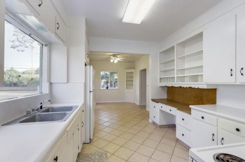 153 Almond Ave, Turlock CA 95380-3150 exterior