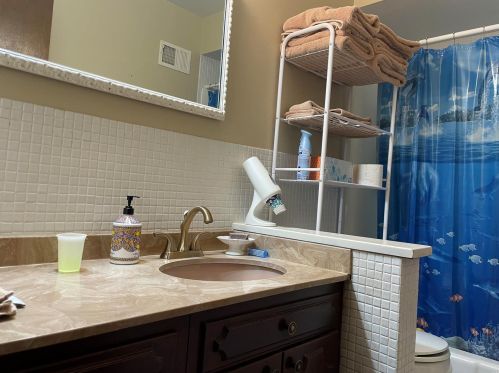 10559 Hackamore Ln, Saint Louis MO exterior