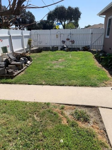 1801 Oak Ave, Fullerton CA 92833-3728 exterior