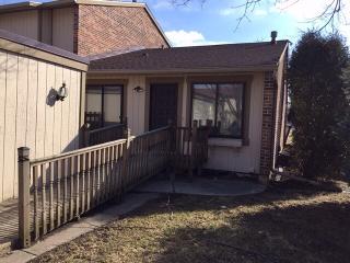 1015 Cascade Dr, Aurora IL  60506-1342 exterior