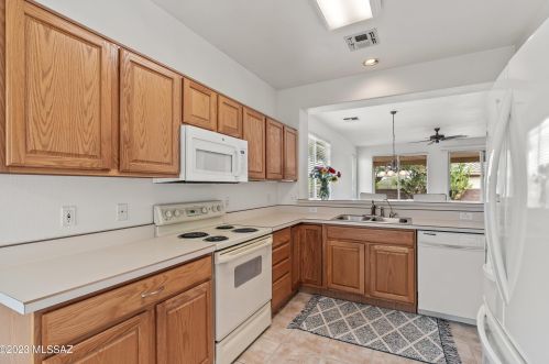 9246 Crimson Stone Pl, Tucson AZ  85743-5458 exterior