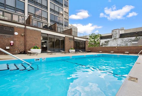 1636 Wells St, Chicago IL  60614-6037 exterior