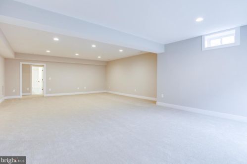 1978 Kirby Rd, Mc Lean VA 22101-5326 exterior