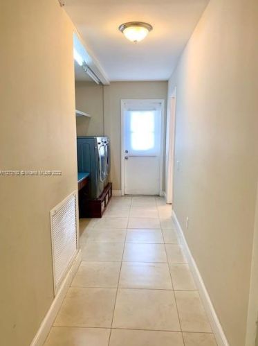 109 Sagamore Ter, Fort Pierce FL 34983-1287 exterior