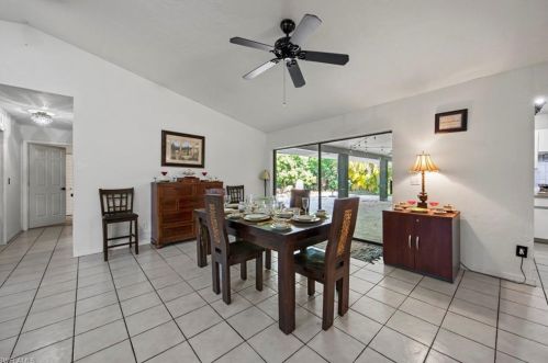 331 8 St, Naples FL 34120-0411 exterior