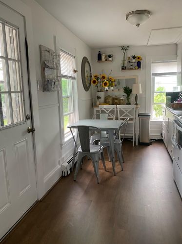 94 Pillsbury St, Concord NH 03301-3523 exterior