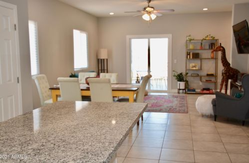 1801 5 Ave, Phoenix AZ 85003-2721 exterior