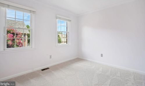 6638 Madison Mclean Dr, Mc Lean VA 22101-2901 exterior