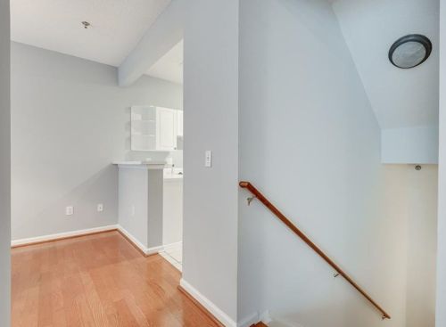 306 Spg Hts Ln, Smyrna GA 30080-3793 exterior