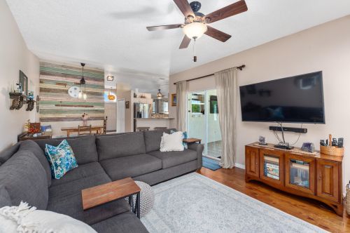 6300 Floyd Johnson Rd, Fort Pierce FL 34947-1563 exterior