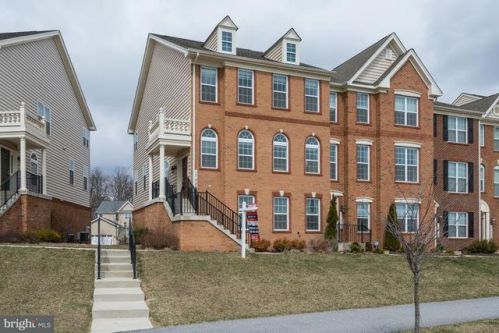 17026 Amity Dr, Rockville, MD 20855-2578