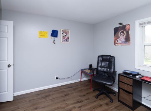 336 12 St, Plainwell MI 49080-1902 exterior