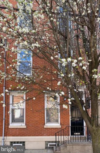 2114 Catharine St, Philadelphia PA  19146-1208 exterior