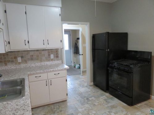 519 22 Ave, Duluth MN 55812-2120 exterior