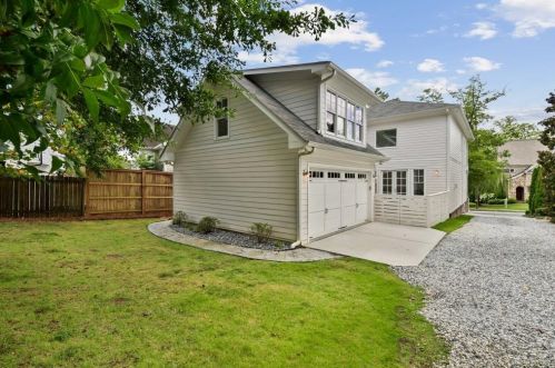 2517 Ellijay Dr, Atlanta GA  30319-3472 exterior