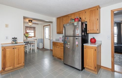 200 Island Pond Rd, Springfield MA 01118-1034 exterior