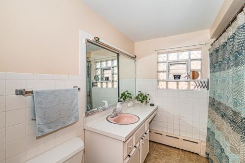 3044 Long Ave, Chicago IL 60641-1348 exterior