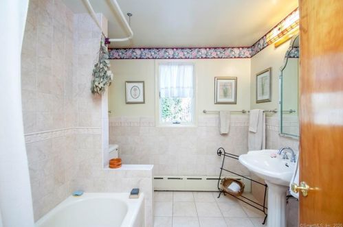 27 King St, Norwalk CT 06851-5409 exterior