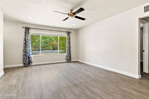 7035 15th St, Phoenix AZ  85020-5414 exterior