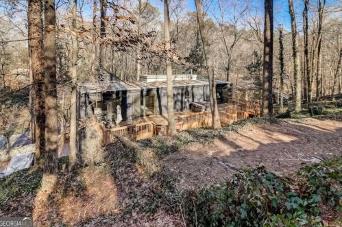 1210 Beechwood Ave, Atlanta GA 30327-0042 exterior