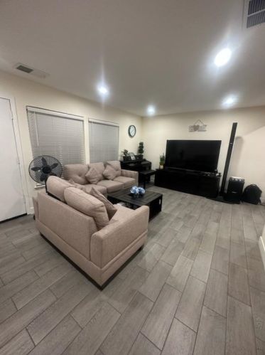 1475 Freni Ct, San Jose CA  95121-2023 exterior