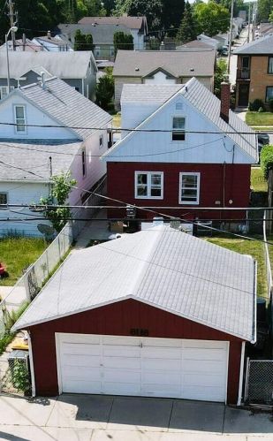 6116 Lincoln Ave, Milwaukee, WI 53219-2154