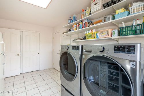 2621 Peter Seward Dr, Tucson AZ 85745-9611 exterior