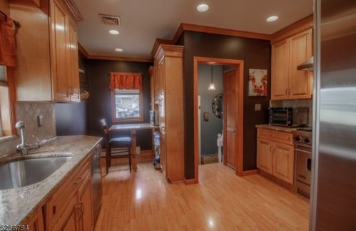 49 Acorn St, Paterson NJ  07512-2406 exterior