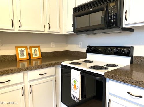 17420 2nd Ave, Phoenix AZ  85023-6573 exterior