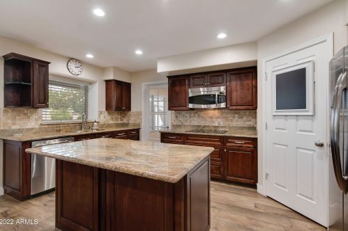 14029 29 St, Phoenix AZ 85032-3726 exterior