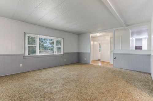 4306 Blacks Rd, Hebron OH 43025-9016 exterior