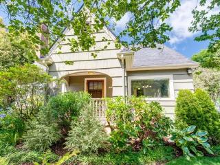 1815 27th Ave, Portland, OR 97212-5020