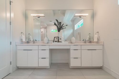 503 Davis Blvd, Tampa FL 33606-4012 exterior