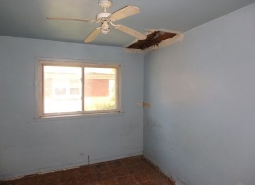 8023 Stewart Ave, Chicago IL 60628-7233 exterior