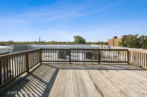 4880 Clark St, Chicago IL  60640-4711 exterior